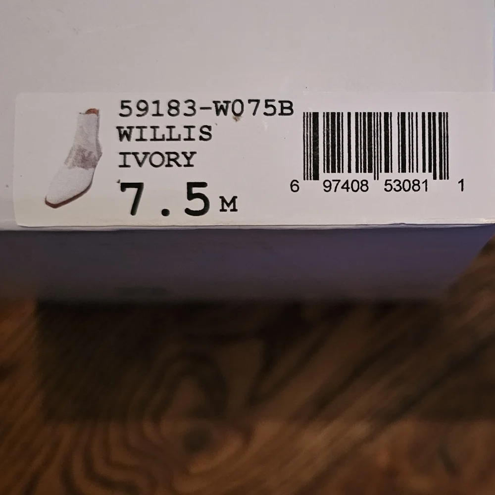 Brand New Yellowbox Ivory Western Cowgirl Boots – Size 7.5 | Willis Style